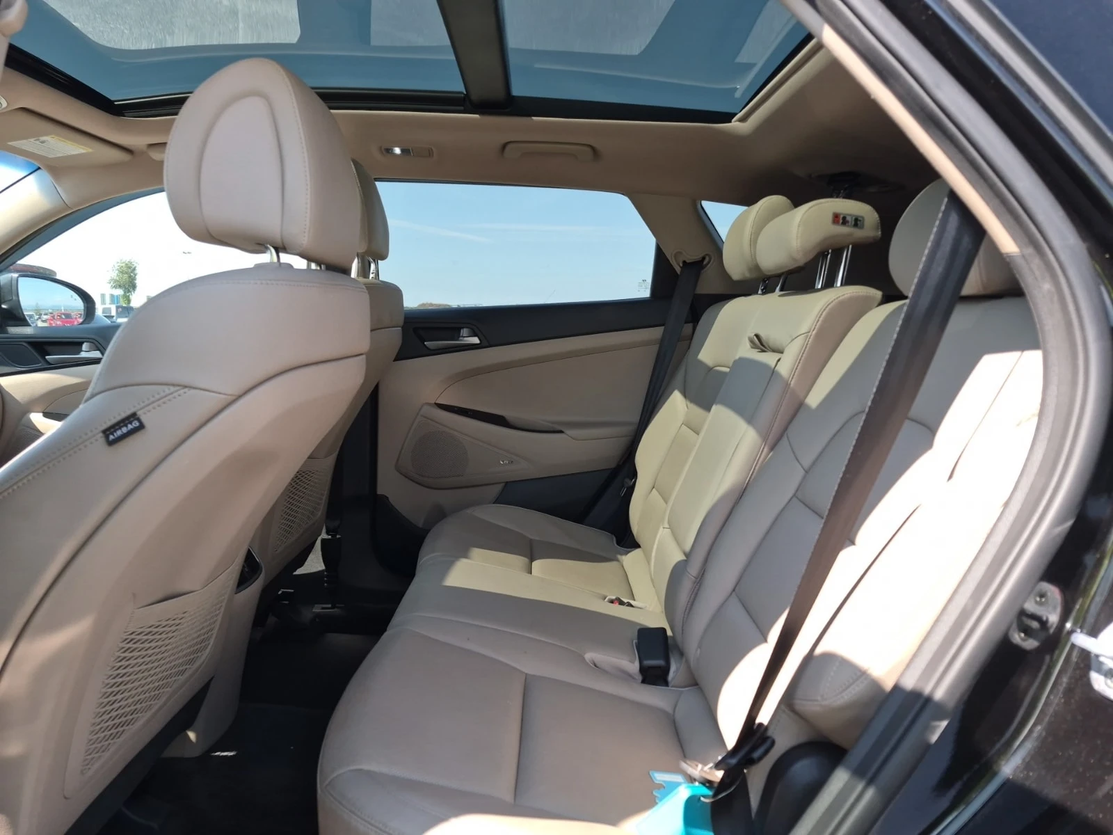 Hyundai Tucson * ULTIMATE * АВТОКРЕДИТ * ГЛАВНО ПРЕДСТАВИТЕЛСТВО, снимка 12 - Автомобили и джипове - 55833937