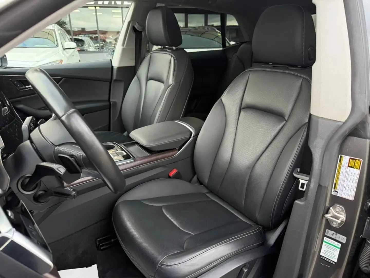 Audi Q8 PROGRESSIV | DISTRONIK| ПАНО| BANG&OLUFSEN| HuD, снимка 13 - Автомобили и джипове - 56072232