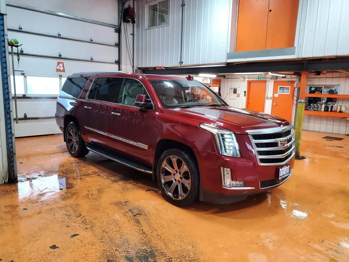 Cadillac Escalade ESV Цена до България & АвтоКредит