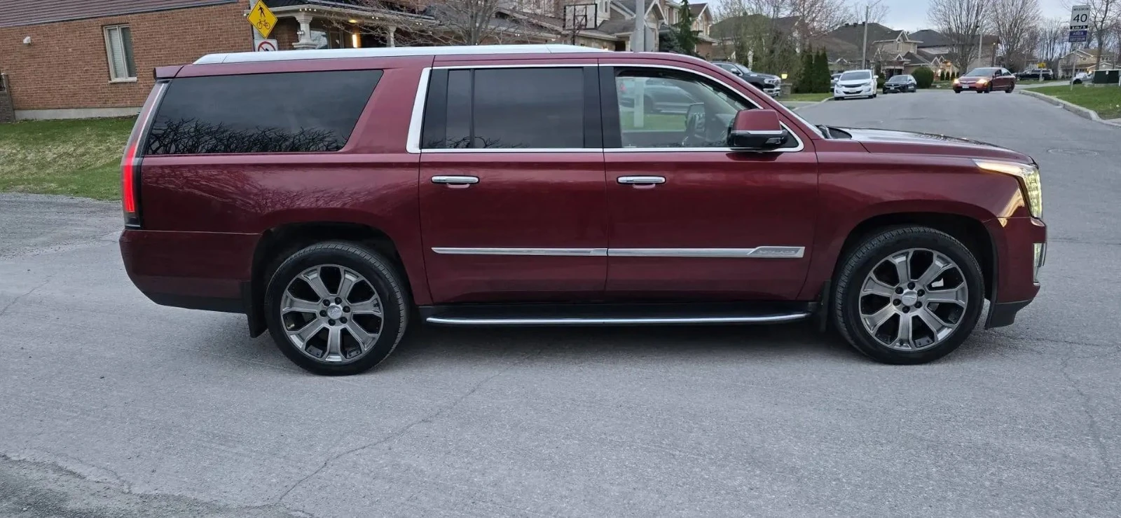 Cadillac Escalade ESV Цена до България & АвтоКредит, снимка 4 - Автомобили и джипове - 56156468