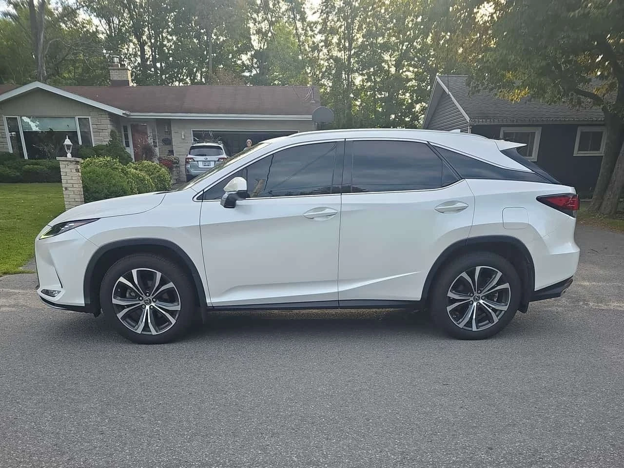 Lexus RX 350 | CARFAX | АВТОФИНАНСИРАНЕ, снимка 3 - Автомобили и джипове - 56184243