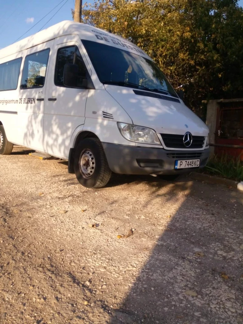 Mercedes-Benz Sprinter 208, снимка 13 - Бусове и автобуси - 49074519