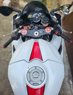 Yamaha YZF-R1 | Mobile.bg    8