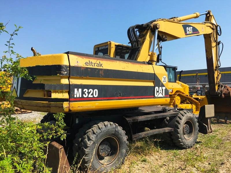 Багер Caterpillar M320, снимка 1 - Индустриална техника - 33847676