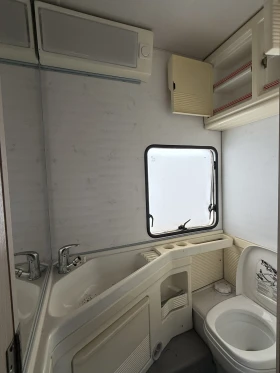 Каравана Burstner Scala, снимка 13