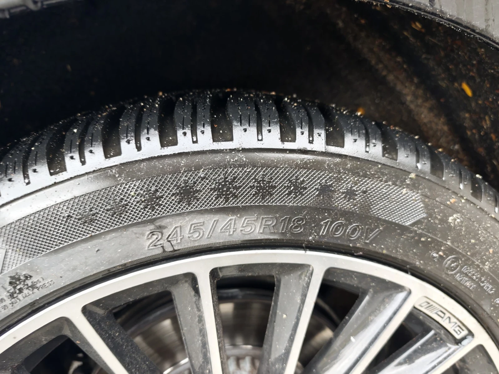 Гуми Зимни 245/45R18