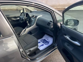 Toyota Auris 2.0 D4D KEY LESS ГЕРМАНИЯ , снимка 10