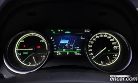 Toyota Camry 2.5 XLE Hybrid, снимка 8