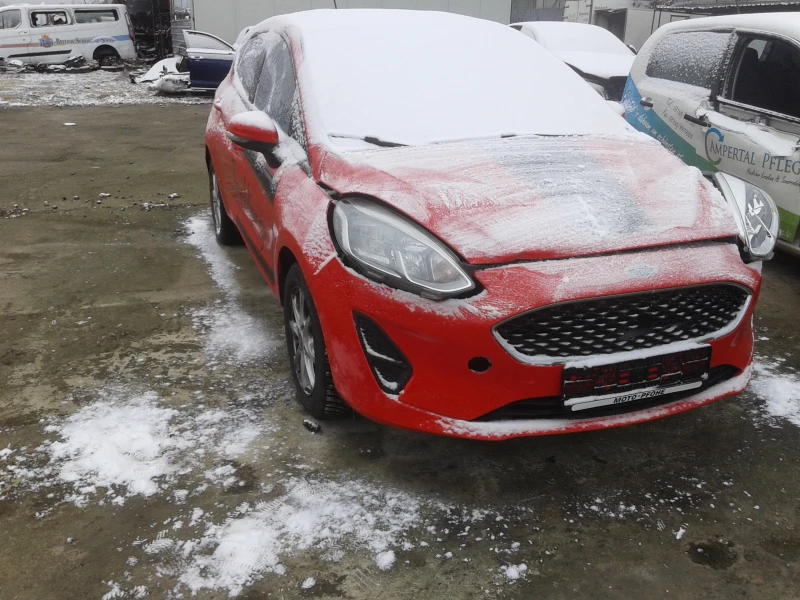 Ford Fiesta 1.1i, снимка 12 - Автомобили и джипове - 37018518