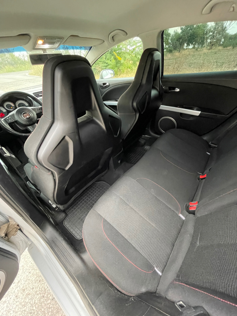 Seat Leon TFSI/Cupra Pack/265++/ОБСЛУЖЕН, снимка 12 - Автомобили и джипове - 45514514