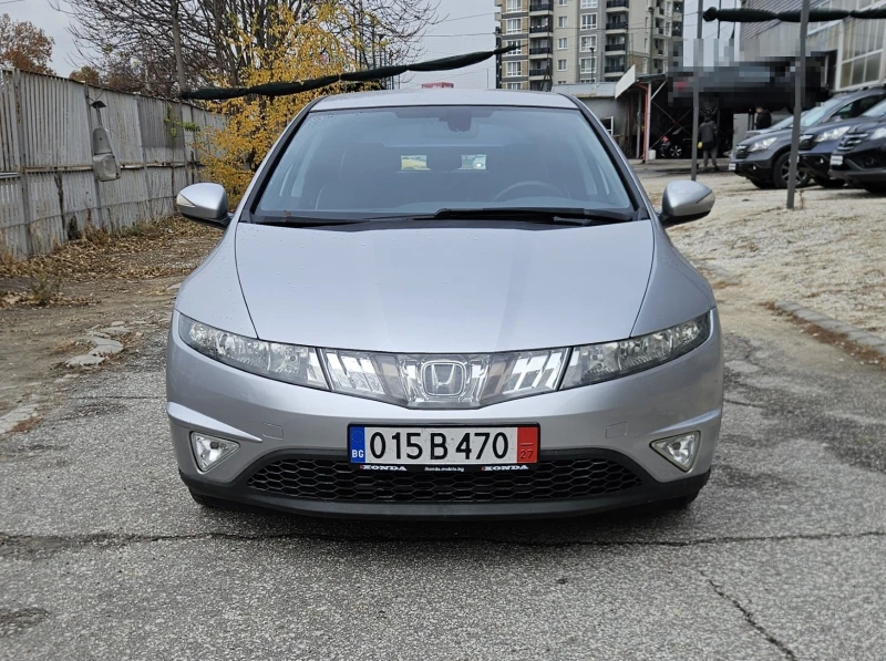 Honda Civic 1.8i-VTEC, снимка 2 - Автомобили и джипове - 47432295