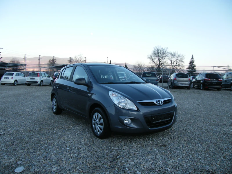 Hyundai I20 1.2i, снимка 2 - Автомобили и джипове - 48152494