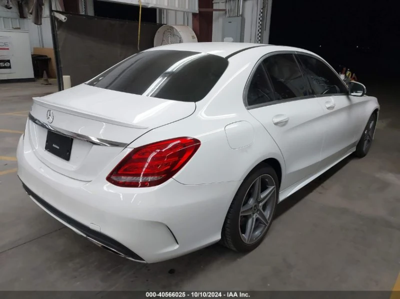 Mercedes-Benz C 300 2.0L I-4 DI, DOHC, VVT, TURBO, 241HP Rear Wheel Dr, снимка 9 - Автомобили и джипове - 48359279