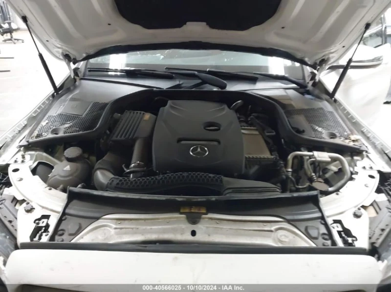 Mercedes-Benz C 300 2.0L I-4 DI, DOHC, VVT, TURBO, 241HP Rear Wheel Dr, снимка 15 - Автомобили и джипове - 48359279