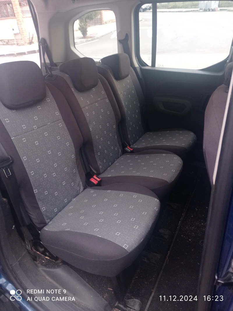 Citroen Berlingo, снимка 11 - Автомобили и джипове - 48467391