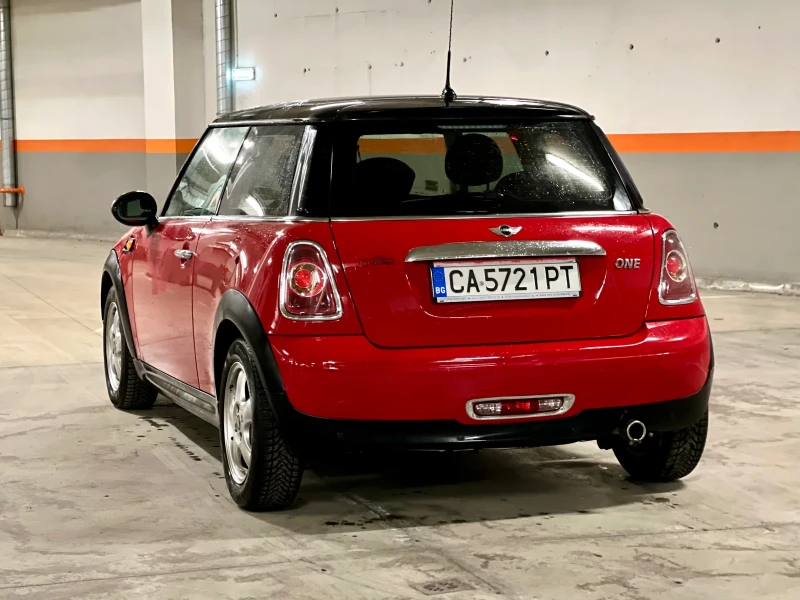 Mini One 1.6 бензин автомат лизинг през Уникредит по280 лв, снимка 8 - Автомобили и джипове - 48727520