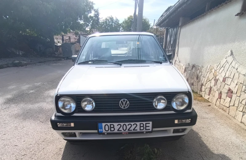 VW Golf 1.3  5 СКОРОСТИ, снимка 1 - Автомобили и джипове - 49089161