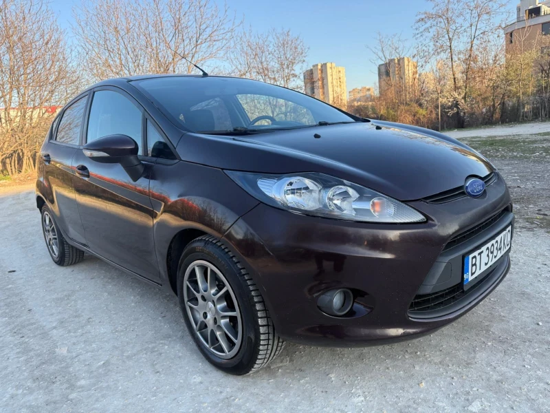 Ford Fiesta 1.4/ФАБРИЧЕН ГАЗ / ВС.ПЛАТЕНО / 2 КОМПЛЕКТА ГУМИ !, снимка 4 - Автомобили и джипове - 49562900