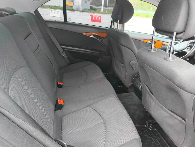 Mercedes-Benz E 280 3.0cdi 190hp 2006g face, снимка 10 - Автомобили и джипове - 49962646