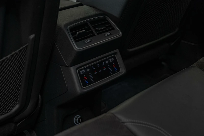 Audi E-Tron 55/95kWh/Quattro/Advance/Камера/Distronic/Lane Ass, снимка 9 - Автомобили и джипове - 51922619