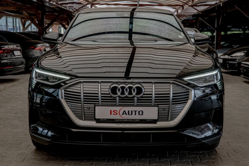 Audi E-Tron 55/95kWh/Quattro/Advance/Камера/Distronic/Lane Ass, снимка 2 - Автомобили и джипове - 51922619