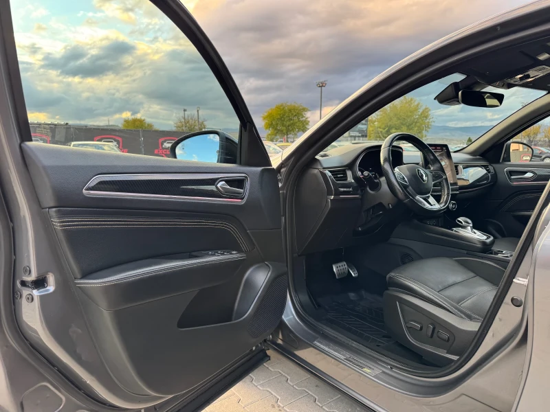 Renault Arkana E-TECH HYBRID FULL 2023, снимка 8 - Автомобили и джипове - 52459144