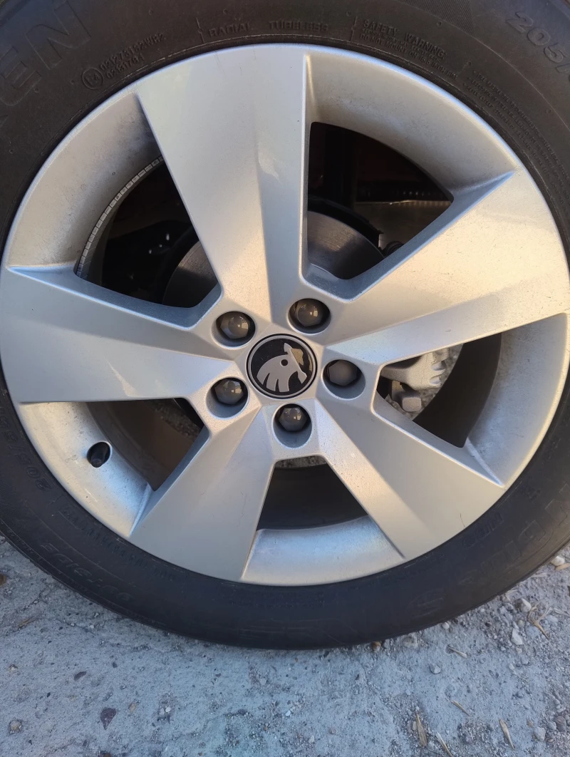 Skoda Roomster, снимка 9 - Автомобили и джипове - 52594911