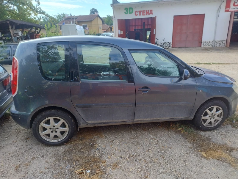 Skoda Roomster, снимка 7 - Автомобили и джипове - 52594911