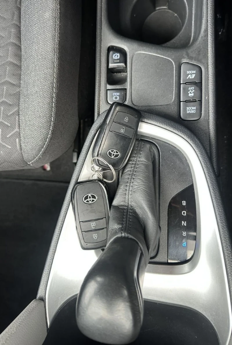 Toyota Yaris Cross CROSS 1.5 HYBRID.116 HP DINAMIC.KAMERA.NAVI.LED, снимка 9 - Автомобили и джипове - 52788051