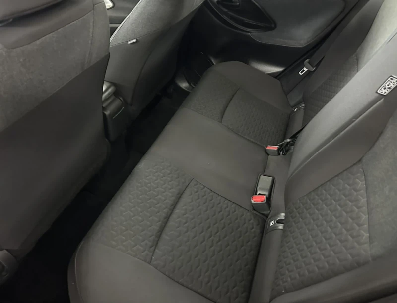 Toyota Yaris Cross CROSS 1.5 HYBRID.116 HP DINAMIC.KAMERA.NAVI.LED, снимка 16 - Автомобили и джипове - 52788051