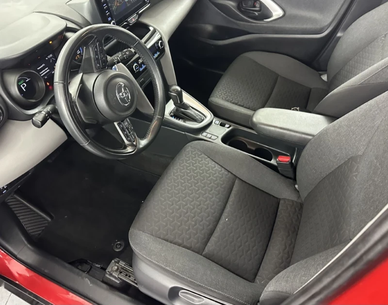 Toyota Yaris Cross CROSS 1.5 HYBRID.116 HP DINAMIC.KAMERA.NAVI.LED, снимка 7 - Автомобили и джипове - 52788051