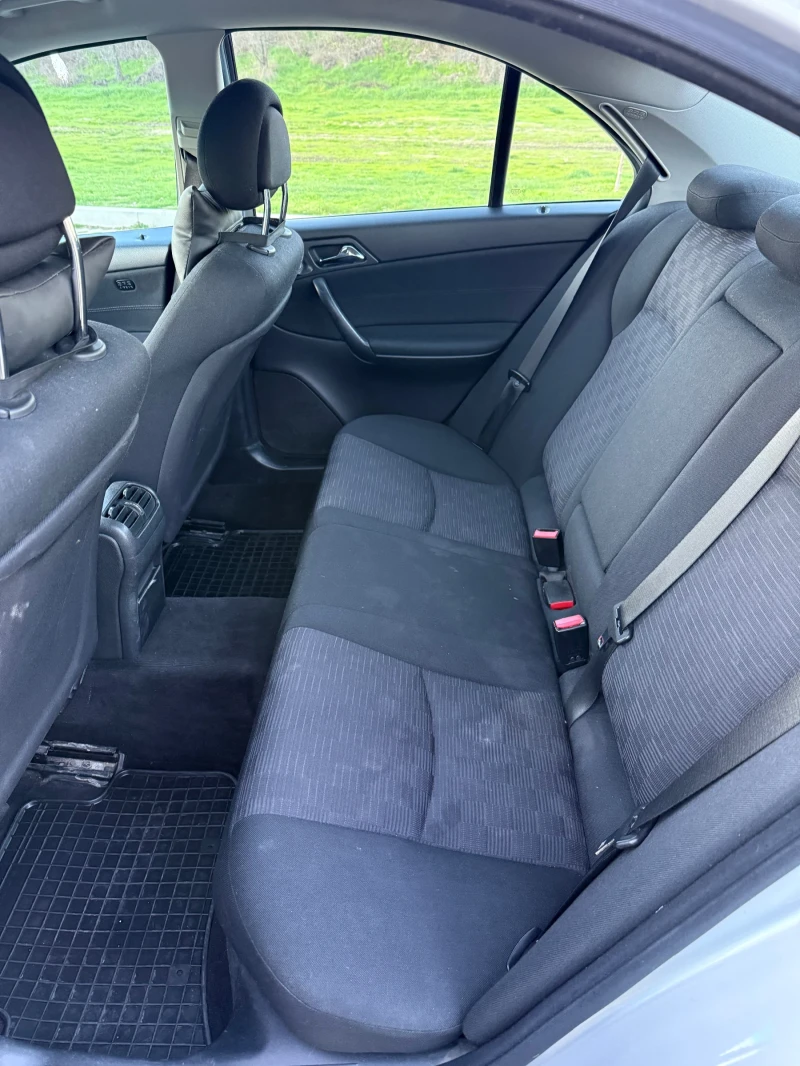 Mercedes-Benz C 220, снимка 5 - Автомобили и джипове - 52816216