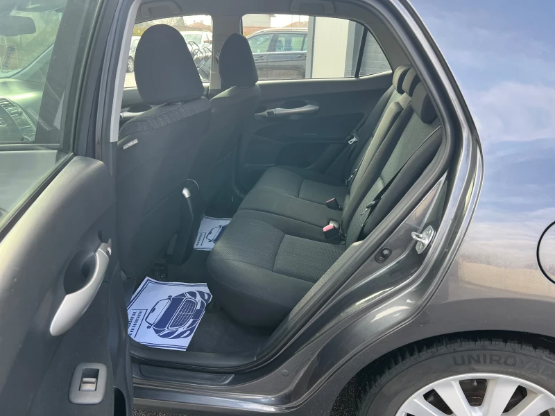 Toyota Auris 2.0 D4D KEY LESS ГЕРМАНИЯ , снимка 12 - Автомобили и джипове - 52868164