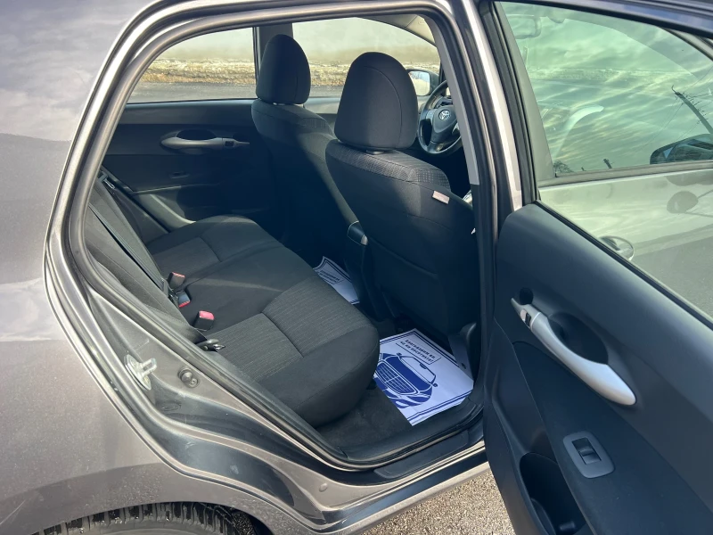 Toyota Auris 2.0 D4D KEY LESS ГЕРМАНИЯ , снимка 11 - Автомобили и джипове - 52868164