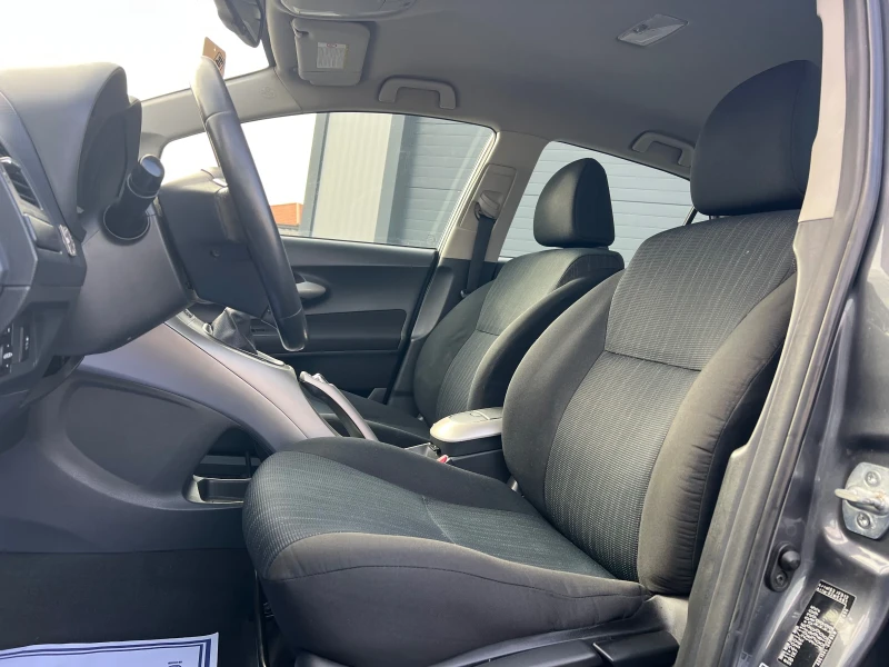 Toyota Auris 2.0 D4D KEY LESS ГЕРМАНИЯ , снимка 13 - Автомобили и джипове - 52868164