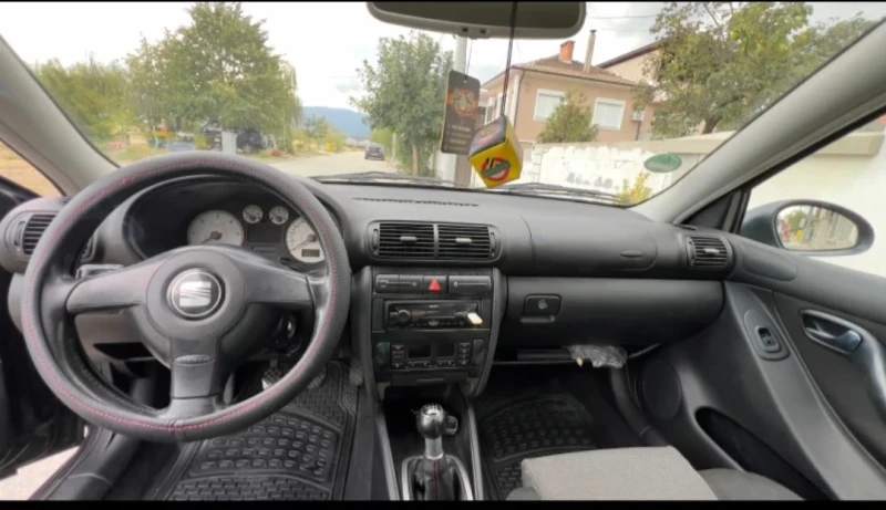 Seat Leon, снимка 9 - Автомобили и джипове - 52907033