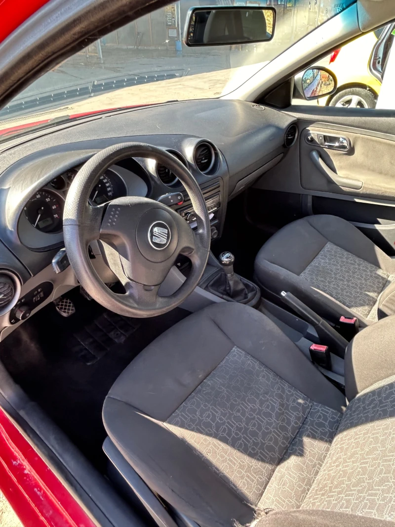 Seat Ibiza, снимка 4 - Автомобили и джипове - 53043343