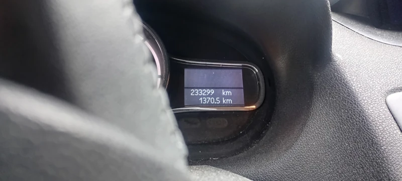 Renault Megane dci, снимка 10 - Автомобили и джипове - 53221170