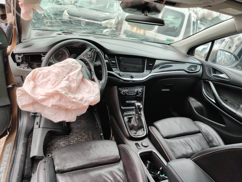 Opel Astra 1.6Т, снимка 13 - Автомобили и джипове - 53292128