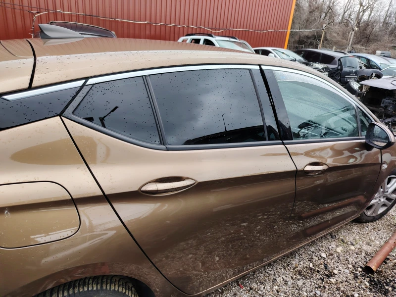 Opel Astra 1.6Т, снимка 4 - Автомобили и джипове - 53292128