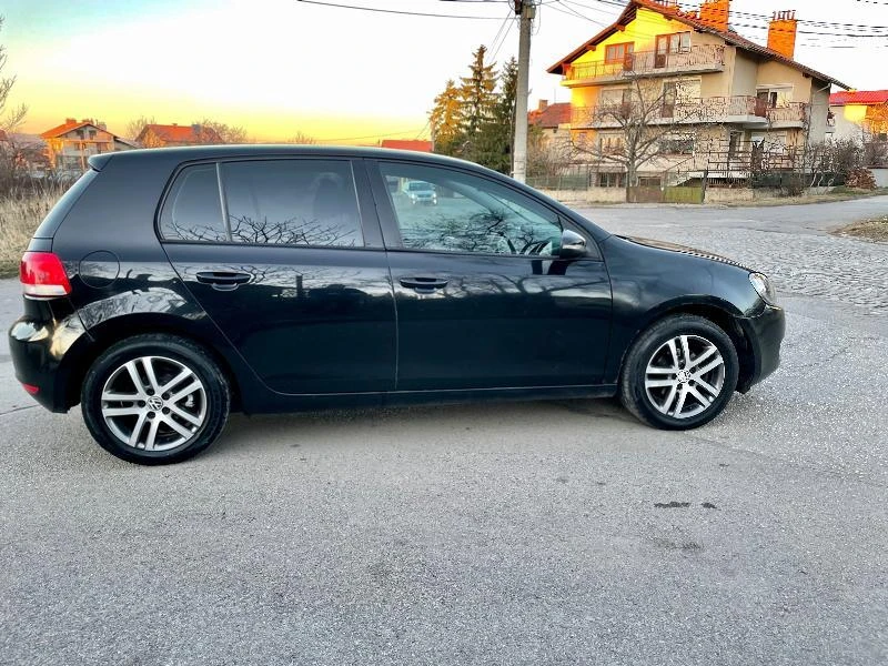 VW Golf 6 2.0 TDI 140кс CBD 5 врати - изображение 8