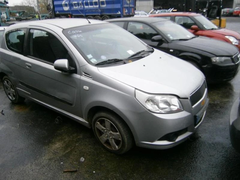 Chevrolet Aveo 1.2i 16V, снимка 4 - Автомобили и джипове - 48320320