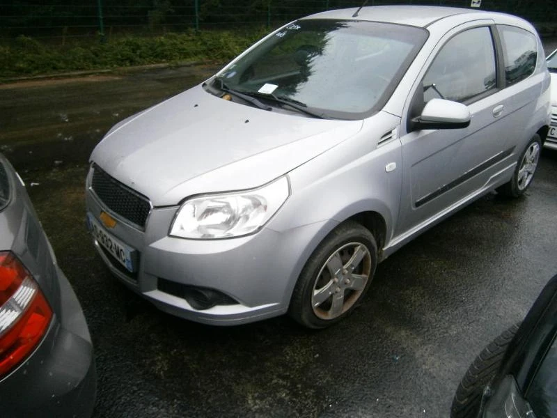 Chevrolet Aveo 1.2i 16V, снимка 3 - Автомобили и джипове - 48320320