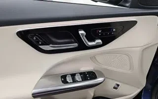 Mercedes-Benz C 200, снимка 13 - Автомобили и джипове - 55658163
