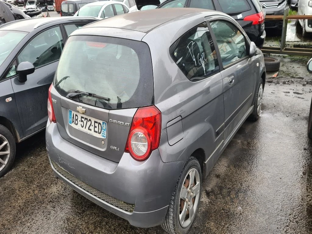 Chevrolet Aveo 1.2i 16V - изображение 10