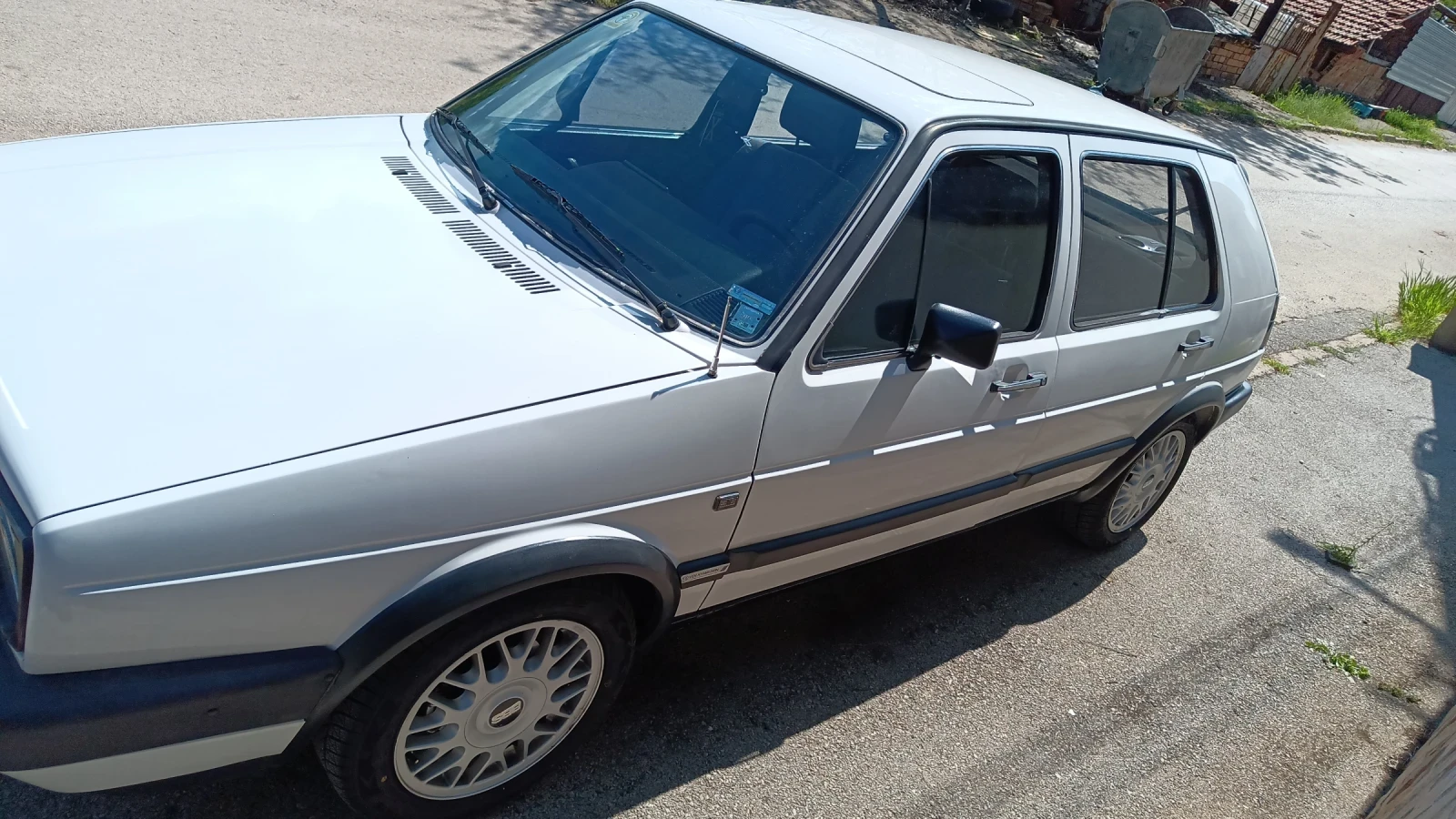 VW Golf 1.3     5 СКОРОСТИ - изображение 4