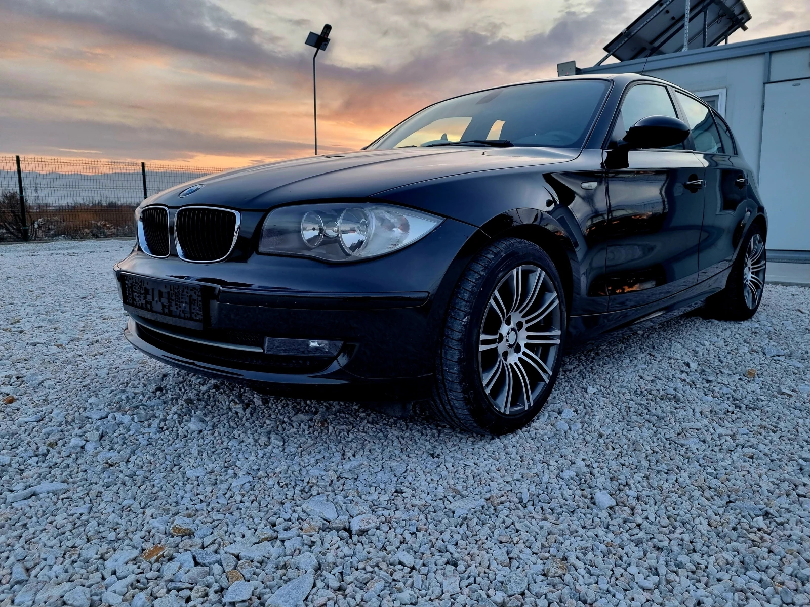 BMW 118 2.0 D Navi 143ks. Facelift  | Mobile.bg   1