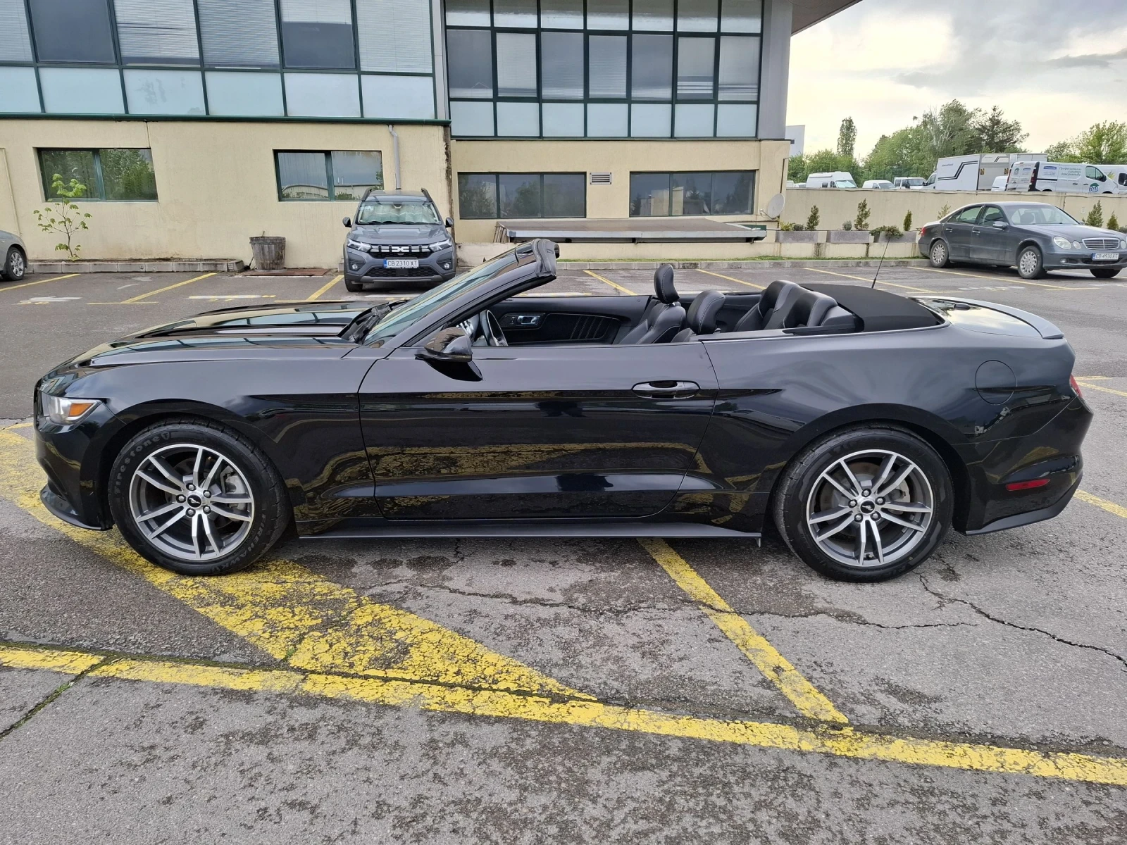Ford Mustang  - изображение 7