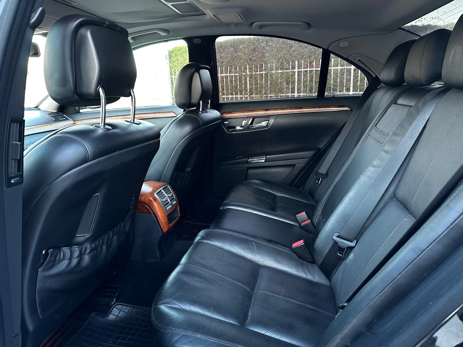 Mercedes-Benz S 500 LONG* Газ* Дистроник* Подгрев* Обдухване - изображение 9