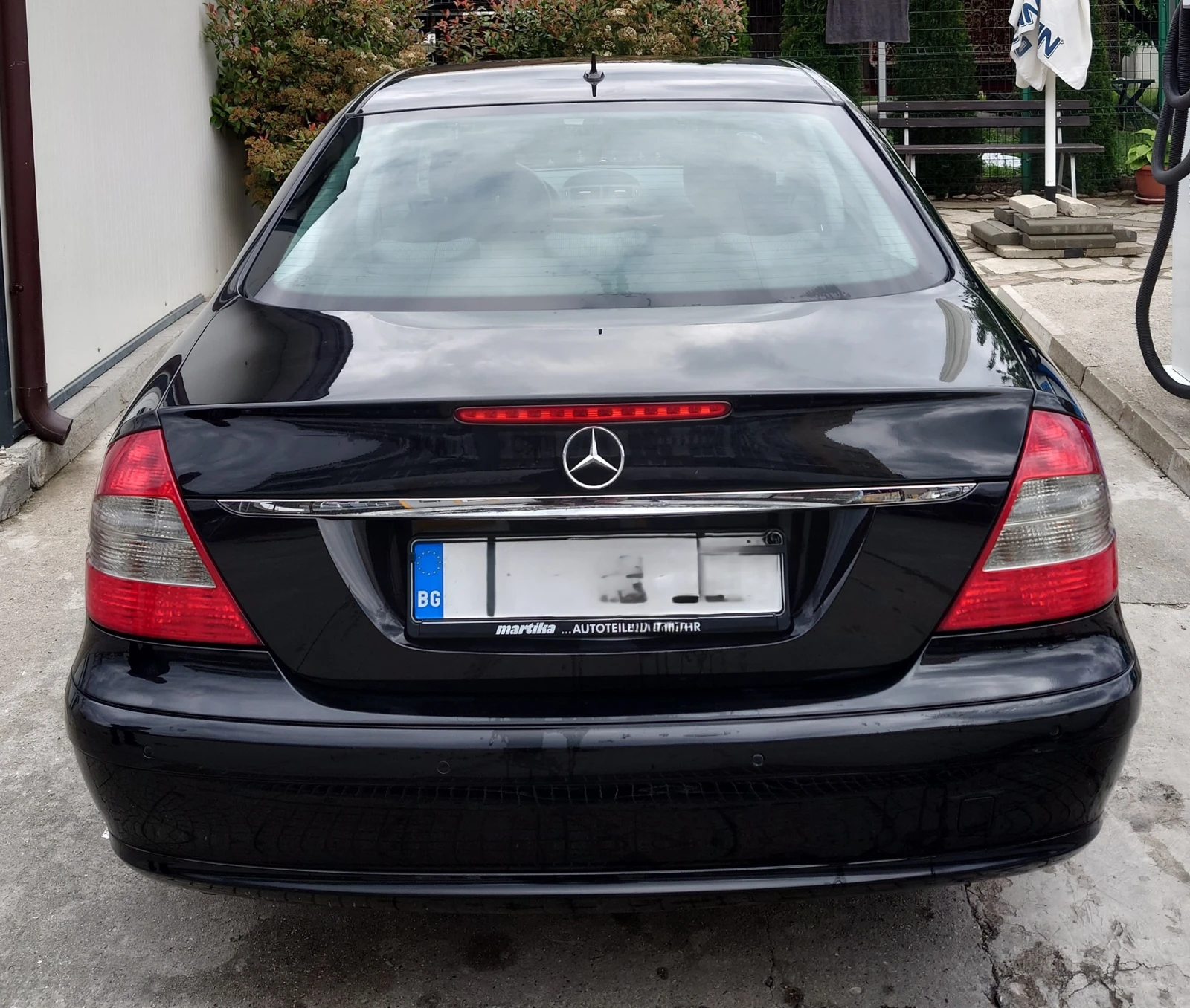 Mercedes-Benz E 200  - изображение 5